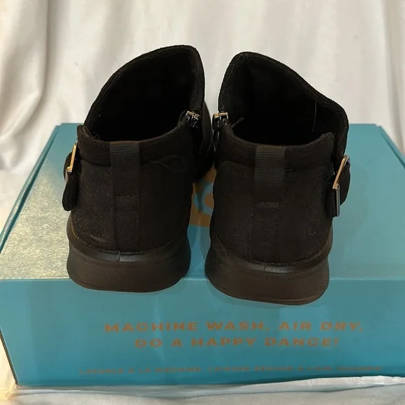 Bzees Get Together Machine Washable Ankle Bootie - Picture 5 of 7